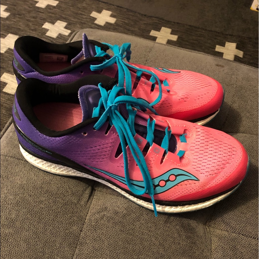 Saucony Freedom ISO women’s running shoes